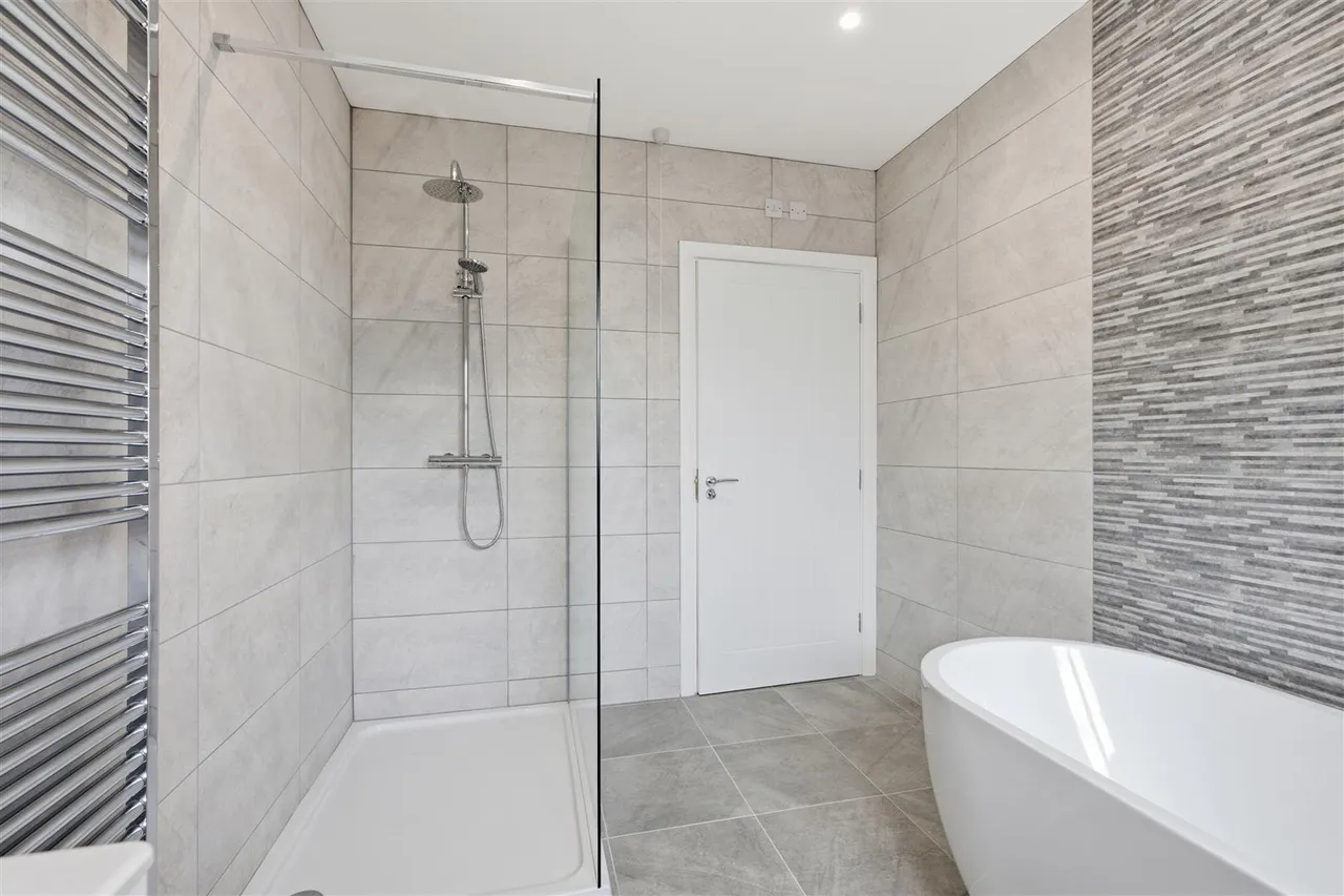 Moss Road, Ballynahinch, BT24, photo 23