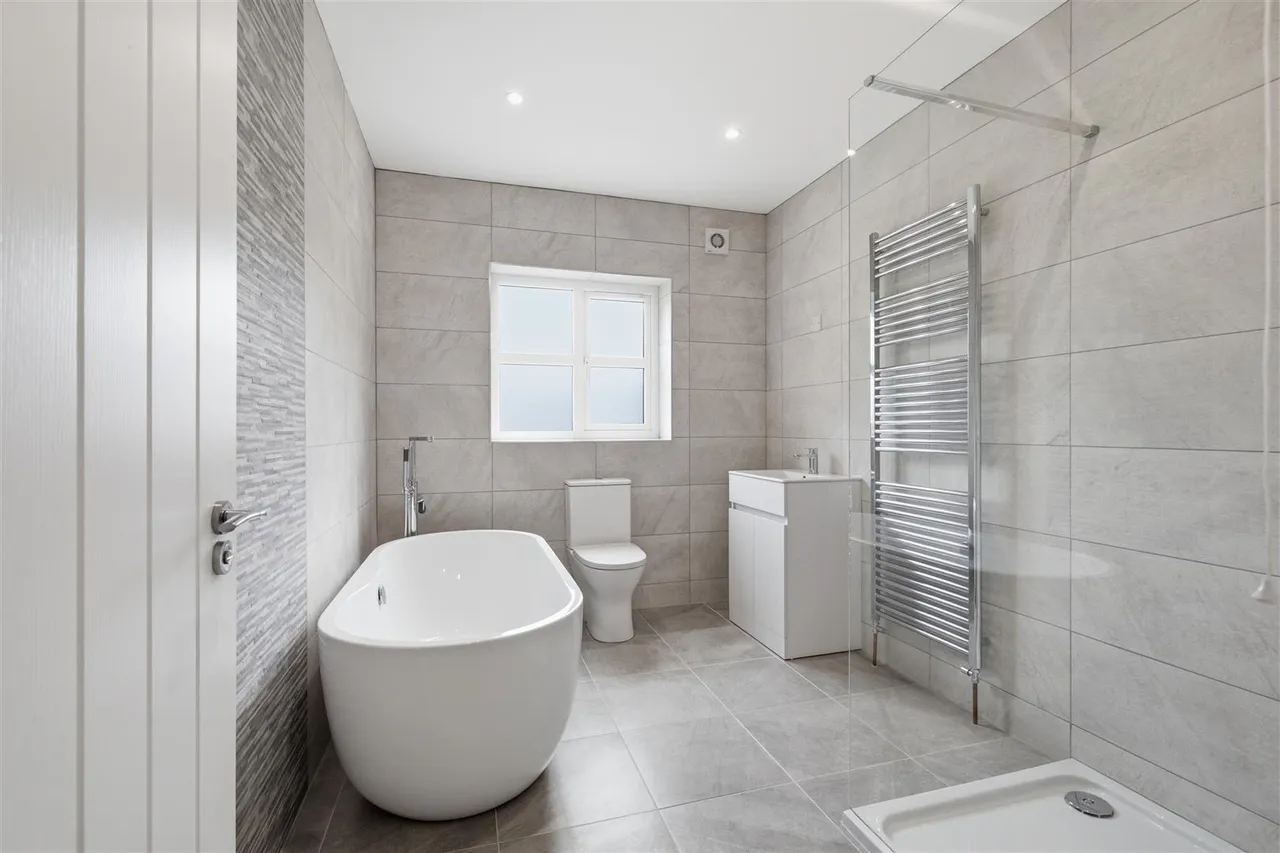 Moss Road, Ballynahinch, BT24, photo 22
