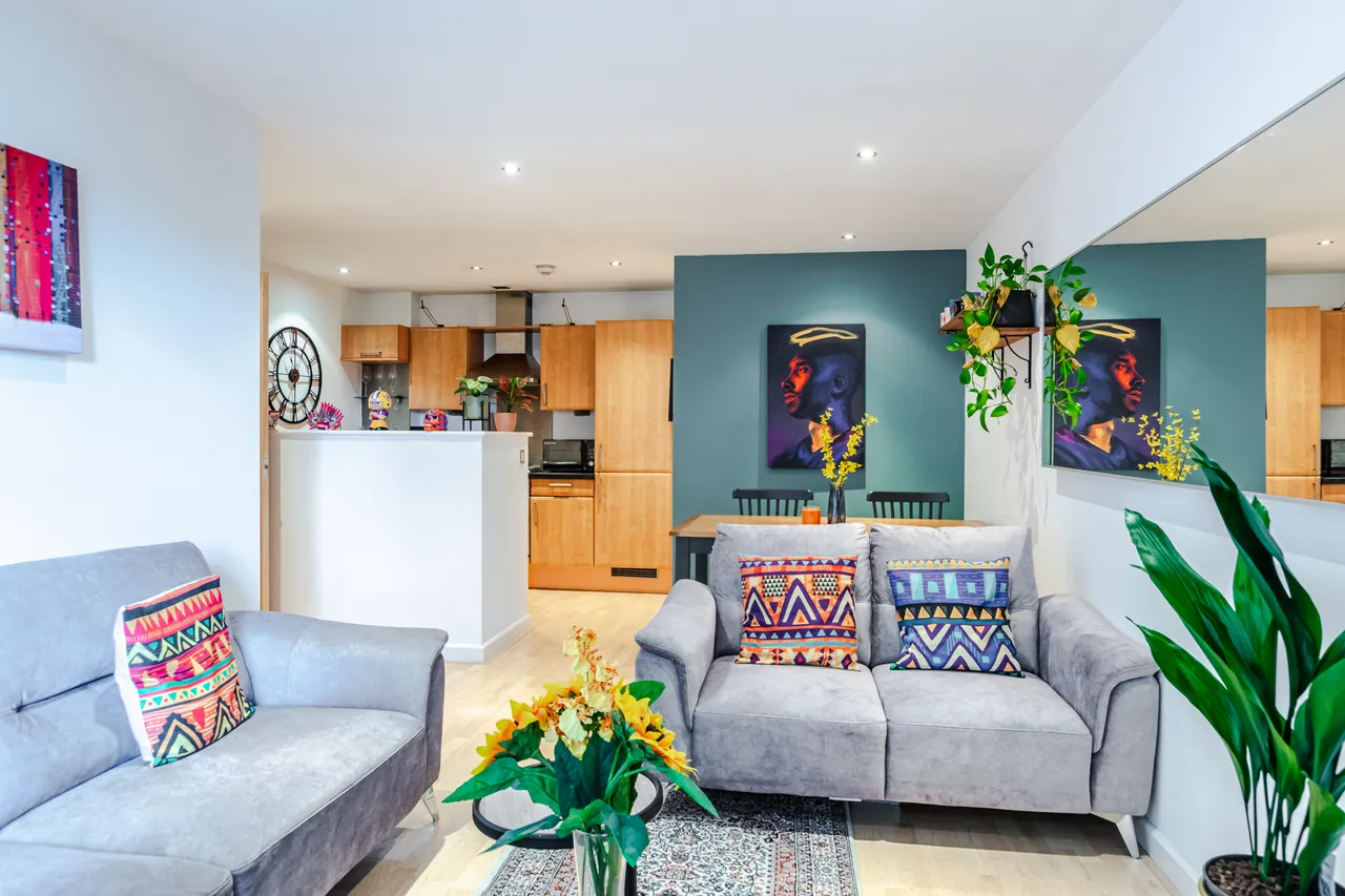 Bowman Lane, Leeds, LS10, photo 2