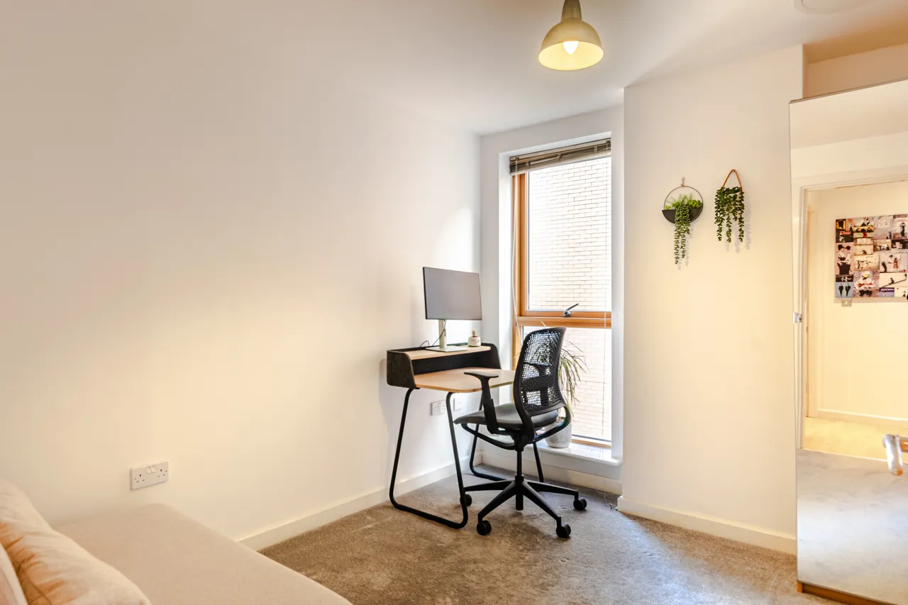 Bowman Lane, Leeds, LS10, photo 11