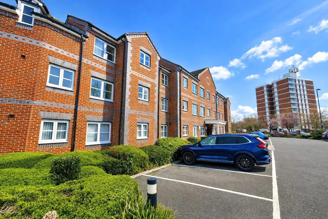 Marvels Lane, London, SE12, photo 12