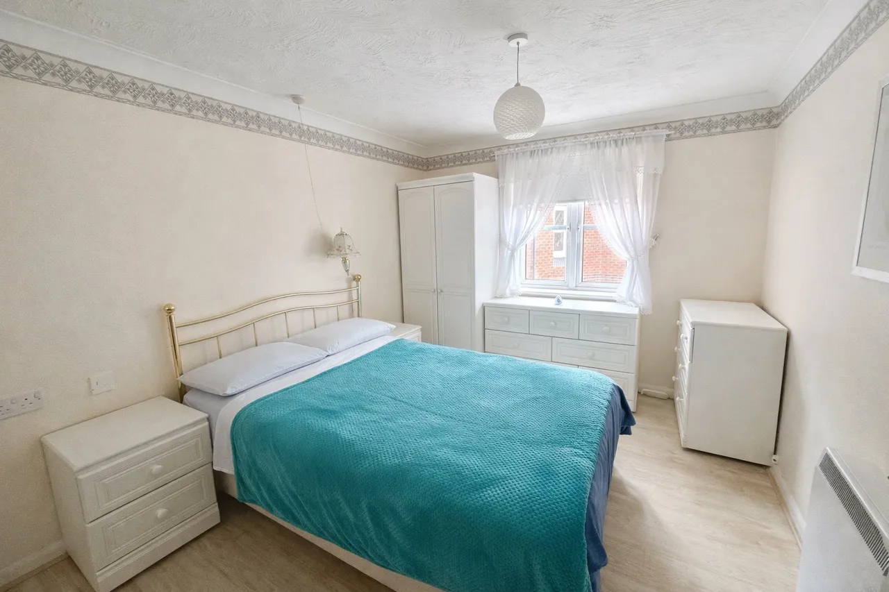 Marvels Lane, London, SE12, photo 3