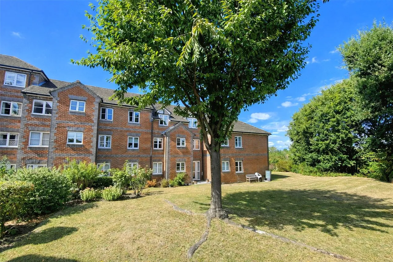 Marvels Lane, London, SE12, photo 10