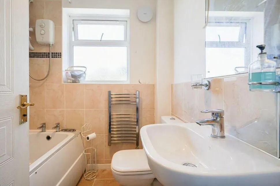 Hellebore Close, Nottingham, NG5, photo 7