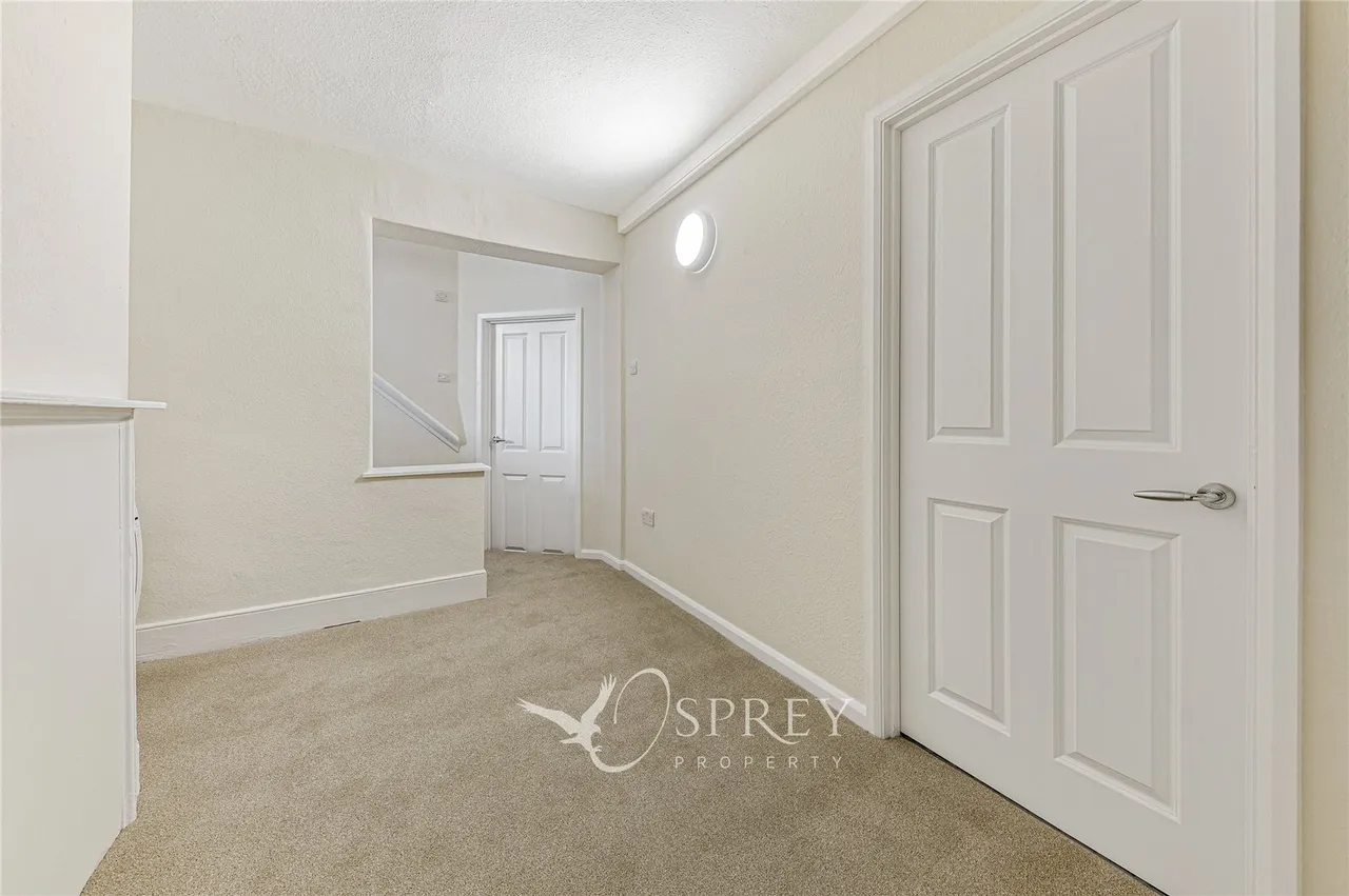 Market Place, Oundle, PE8, photo 5