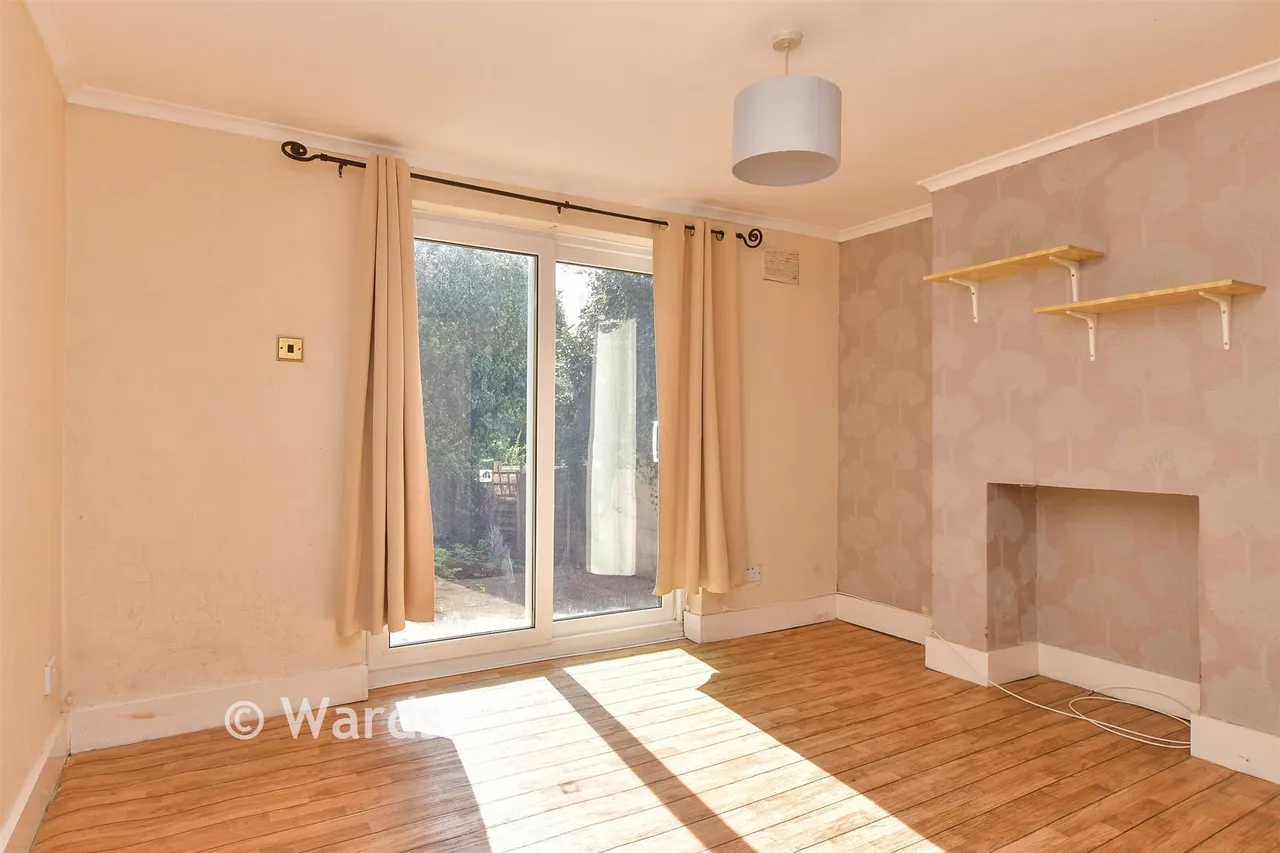 Upper Luton Road, Chatham, ME5, photo 5