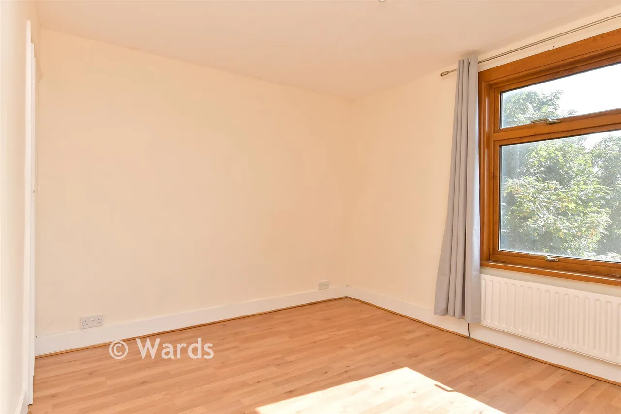 Upper Luton Road, Chatham, ME5, photo 10