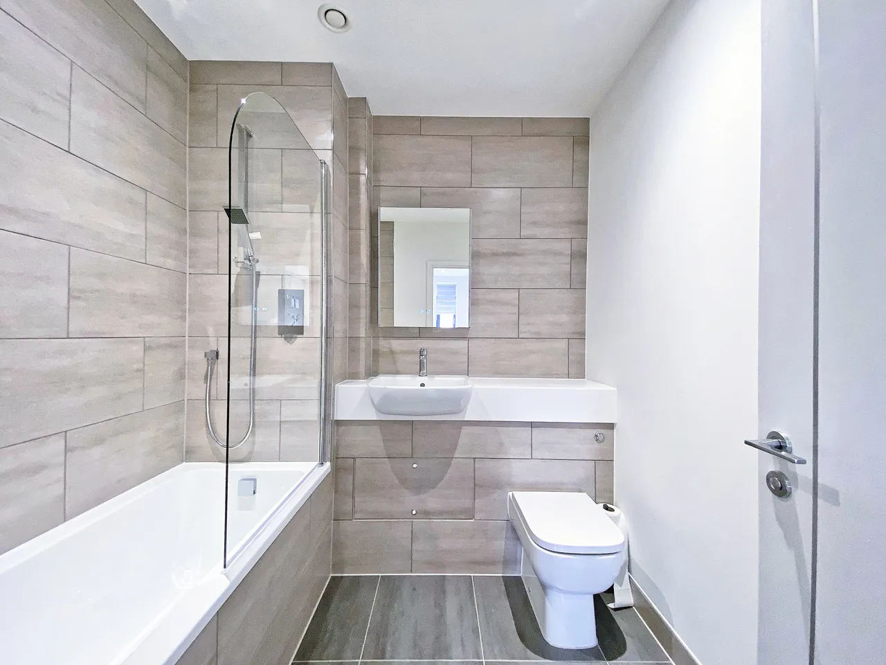 Fleet Road, Fleet, GU51, photo 4