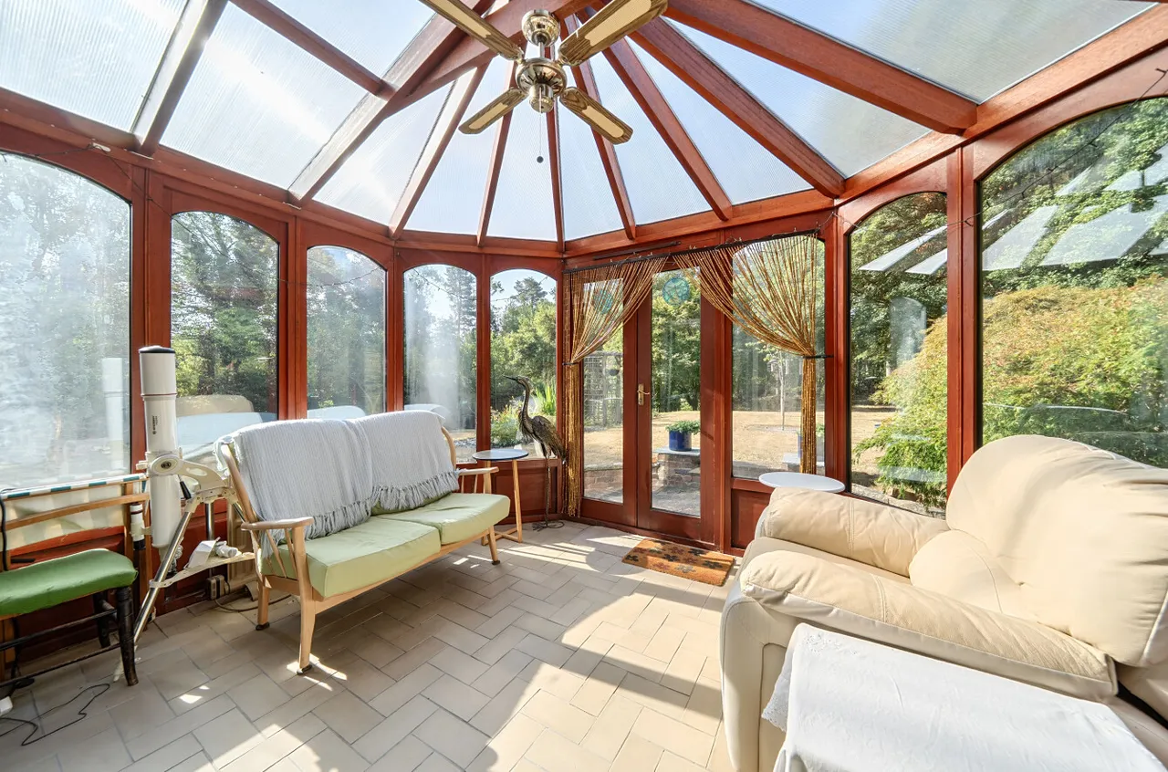 Shovelstrode Lane, Ashurst Wood, East Grinstead, West Sussex, RH19 3PL, photo 4