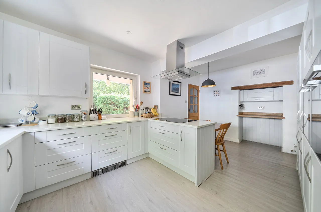 Shovelstrode Lane, Ashurst Wood, East Grinstead, West Sussex, RH19 3PL, photo 20