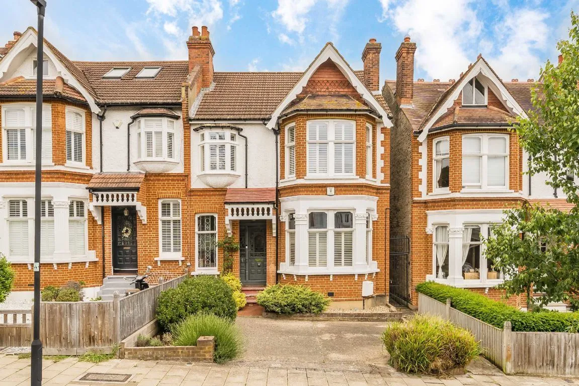 4 bed house for sale, Copley Park, SW16