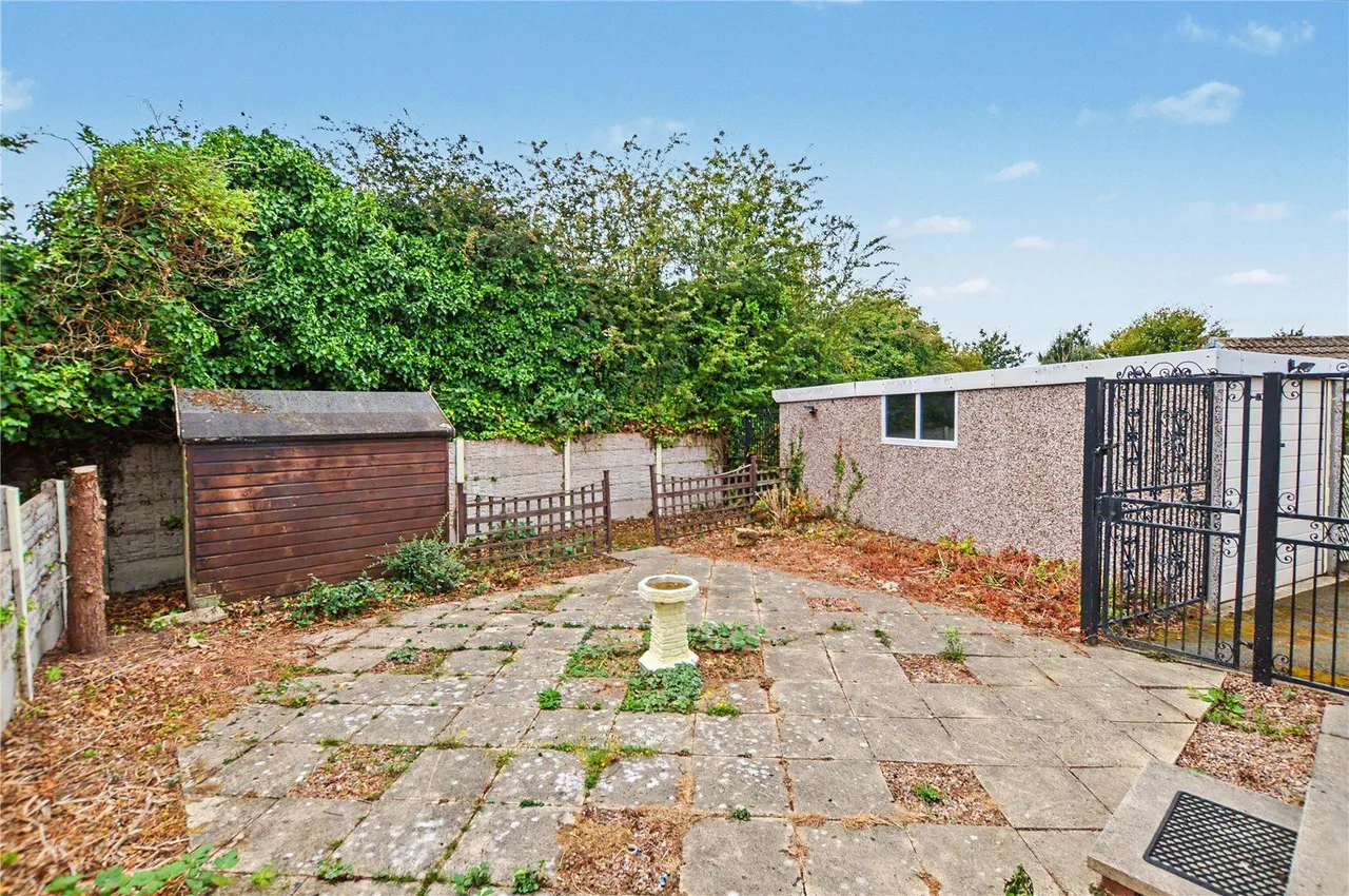 Wood Crescent, Rothwell, LS26, photo 13