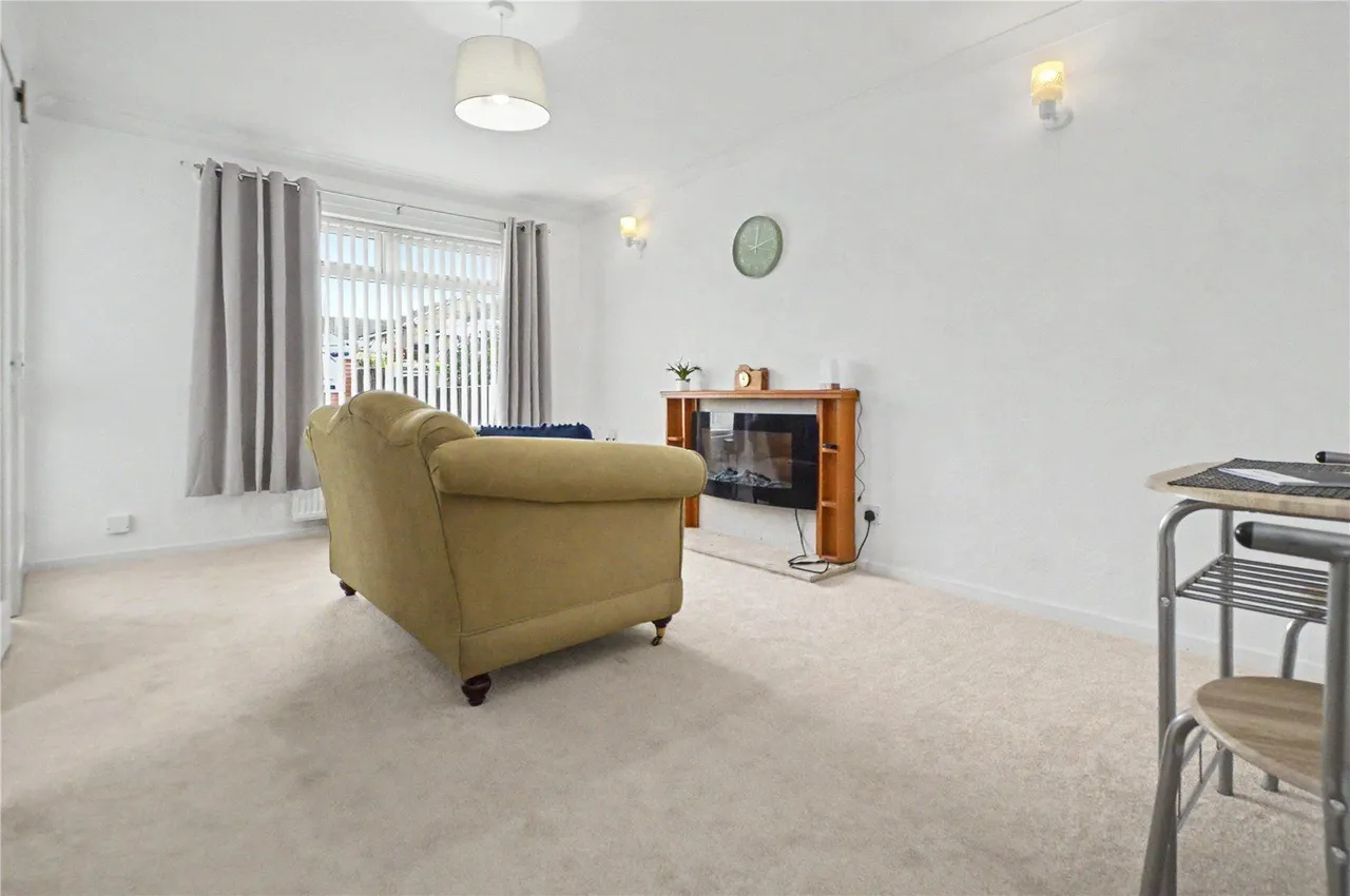 Wood Crescent, Rothwell, LS26, photo 12