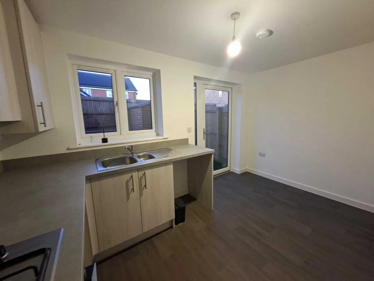 Burnham Crescent, Hampton Woods, Peterborough, photo 3