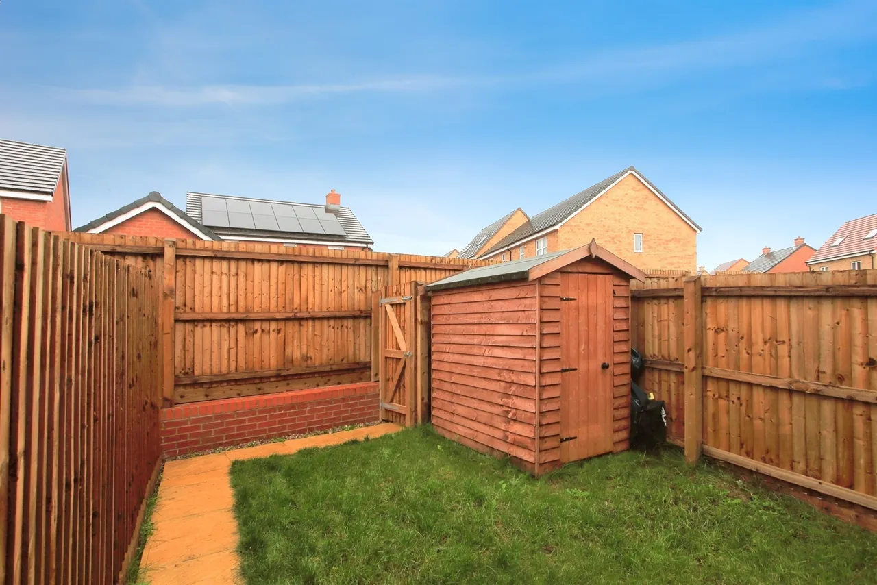 Burnham Crescent, Hampton Woods, Peterborough, photo 10