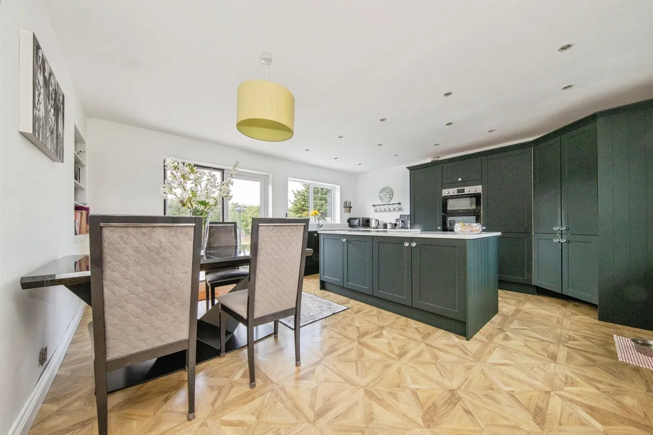Oakmead Road, St. Osyth, CO16, photo 10