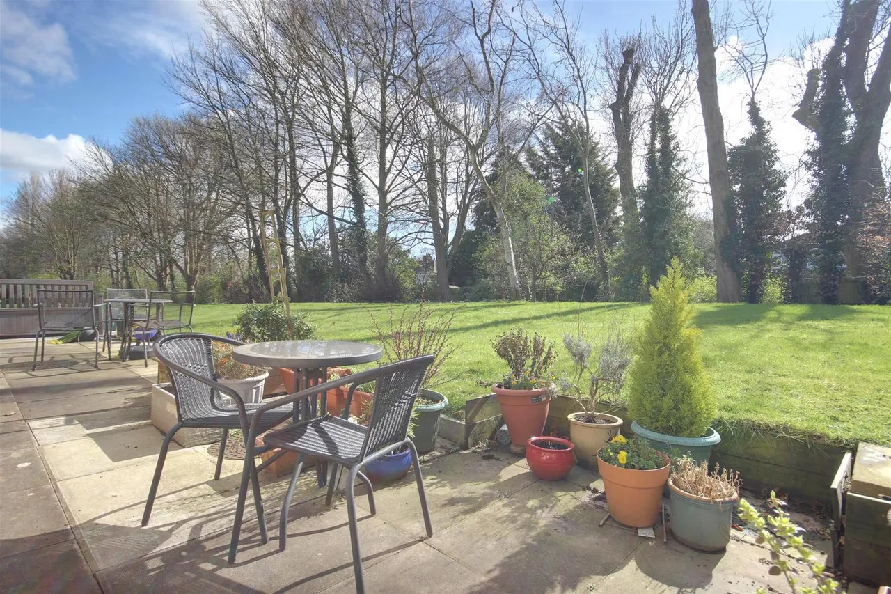 Beverley Road, Willerby, Hull, photo 8