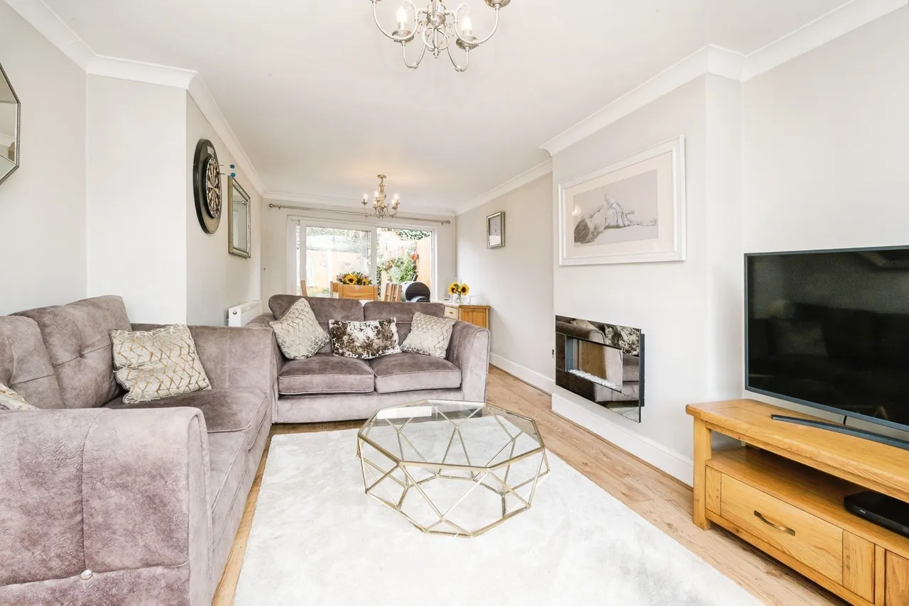 Surrey Drive, Hornchurch, RM11, photo 18