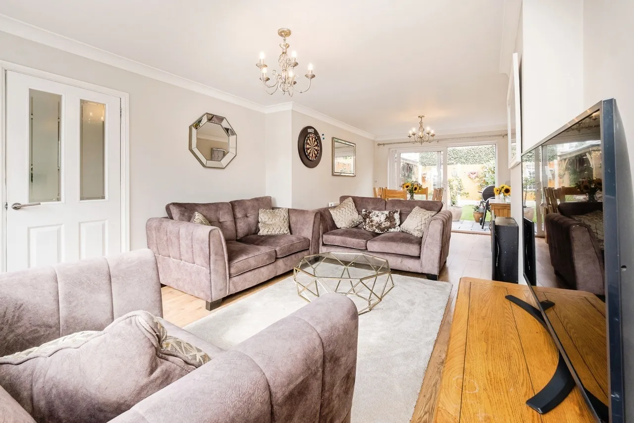 Surrey Drive, Hornchurch, RM11, photo 19