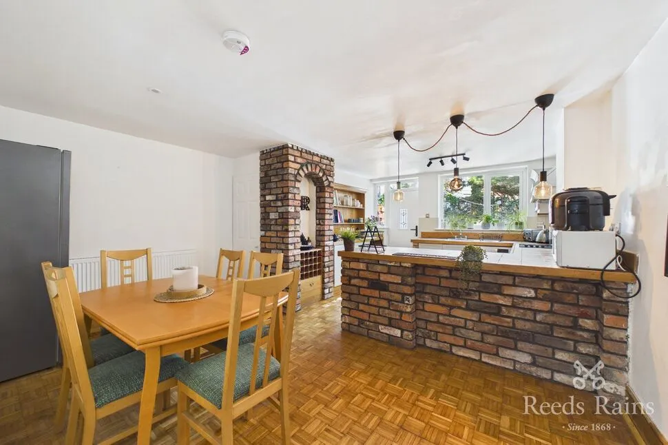 Broadstone Road, Stockport, SK4, photo 3