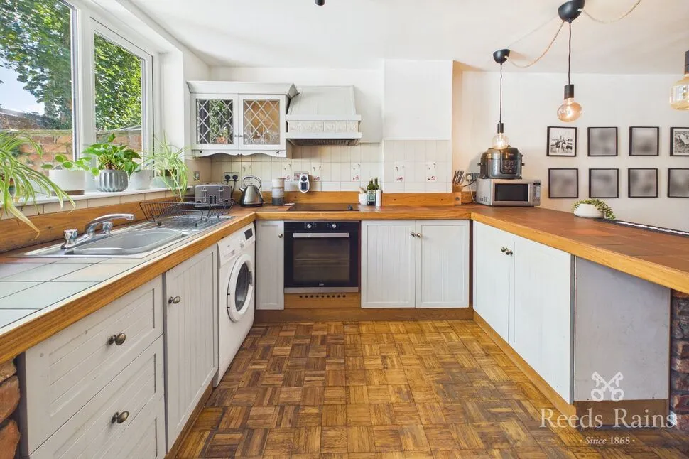 Broadstone Road, Stockport, SK4, photo 5