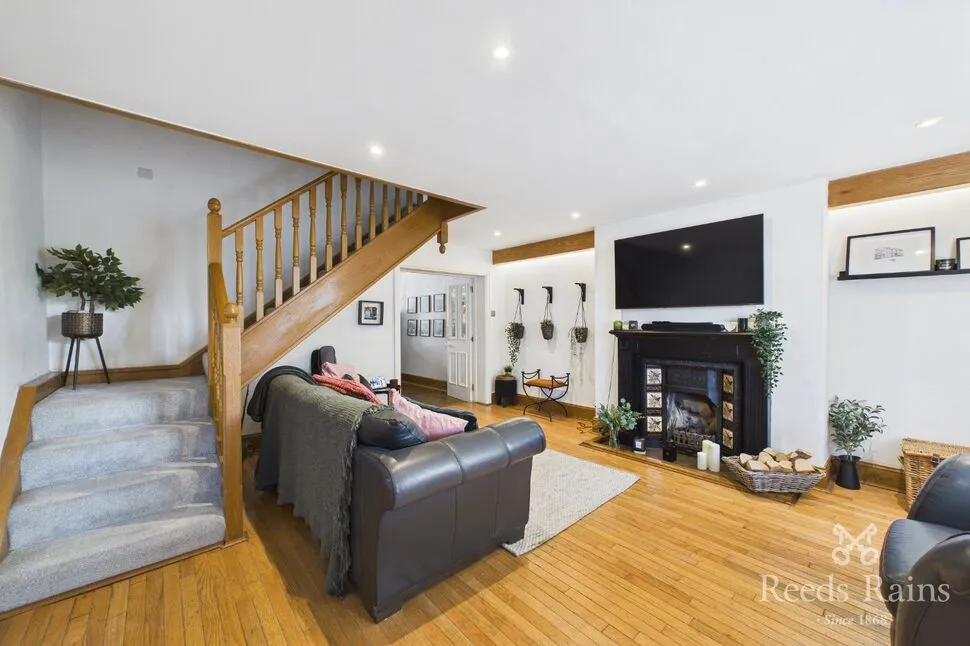Broadstone Road, Stockport, SK4, photo 2
