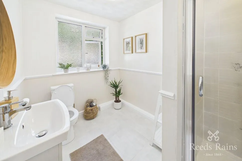 Broadstone Road, Stockport, SK4, photo 13