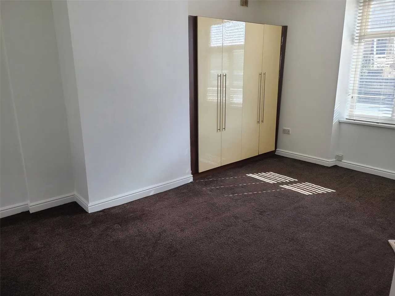 Thornhill Road, Dewsbury, WF12, photo 11