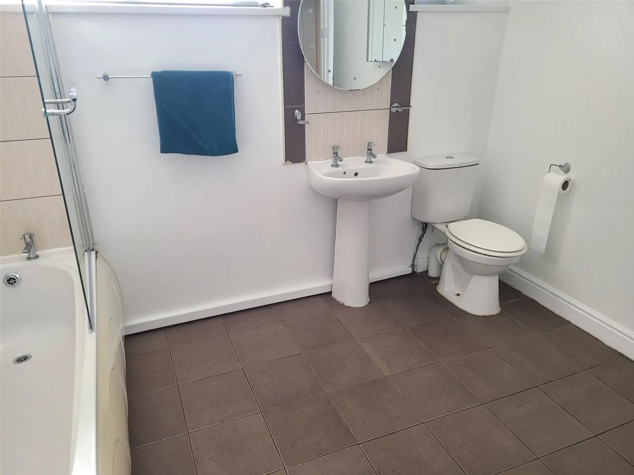 Thornhill Road, Dewsbury, WF12, photo 15