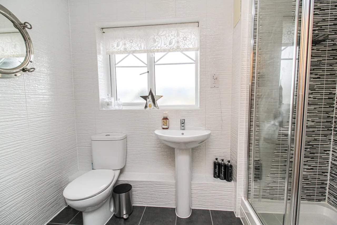 Rana Drive, Church Crookham, Fleet, GU52 8AJ, photo 17