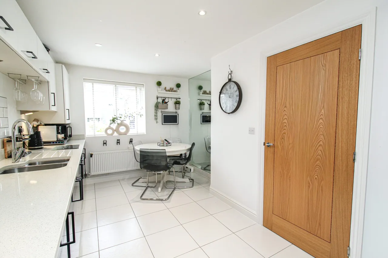 Rana Drive, Church Crookham, Fleet, GU52 8AJ, photo 7