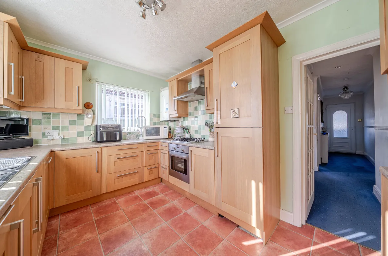 Seaside Road, Lancing, BN15, photo 6