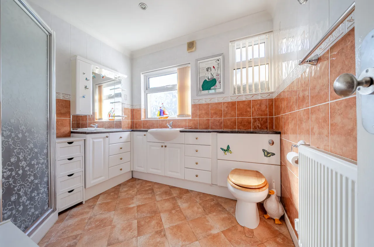 Seaside Road, Lancing, BN15, photo 13