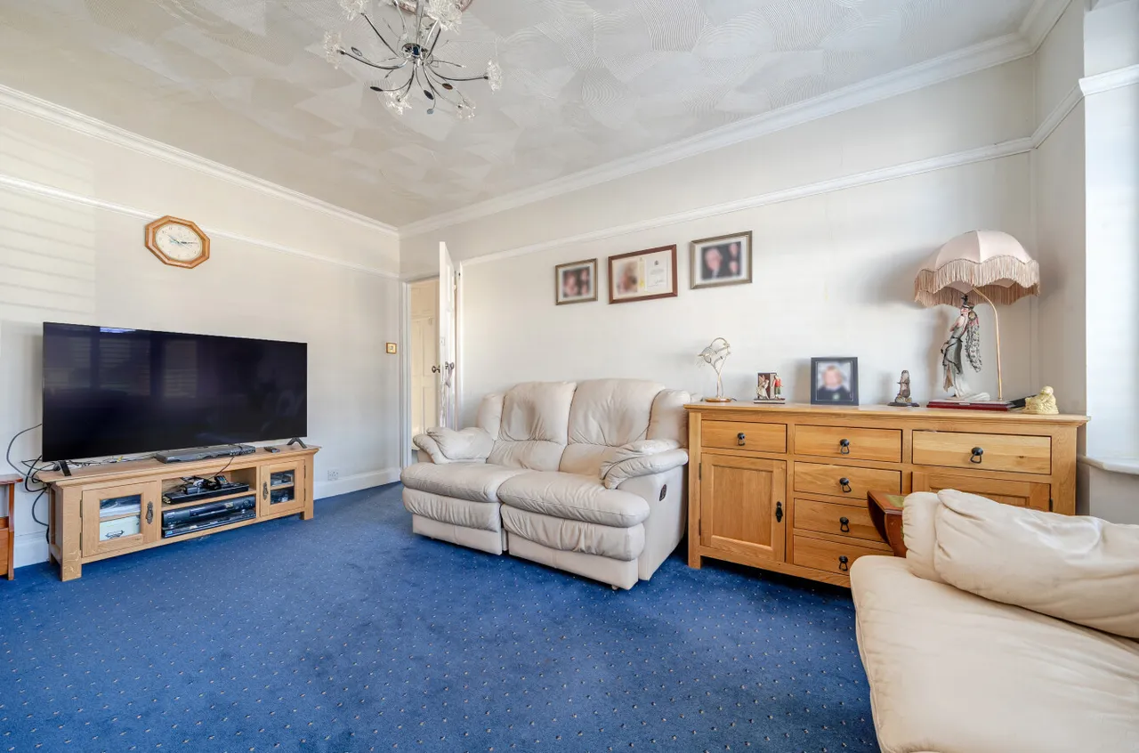 Seaside Road, Lancing, BN15, photo 4