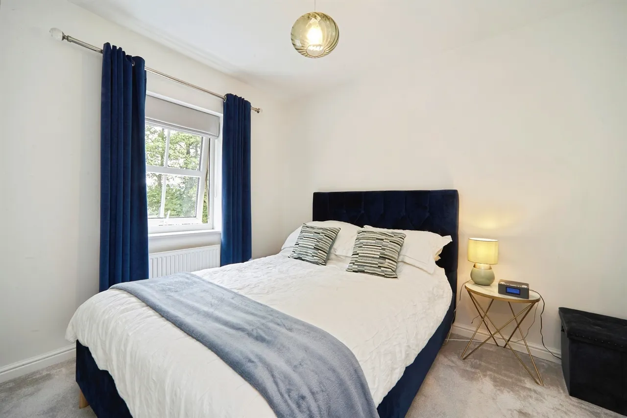 Odile Mews, Eldwick, BD16, photo 17