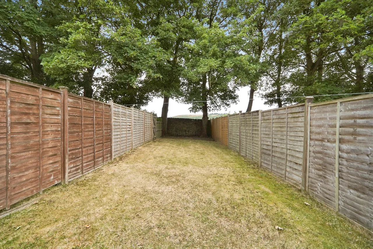 Odile Mews, Eldwick, BD16, photo 19