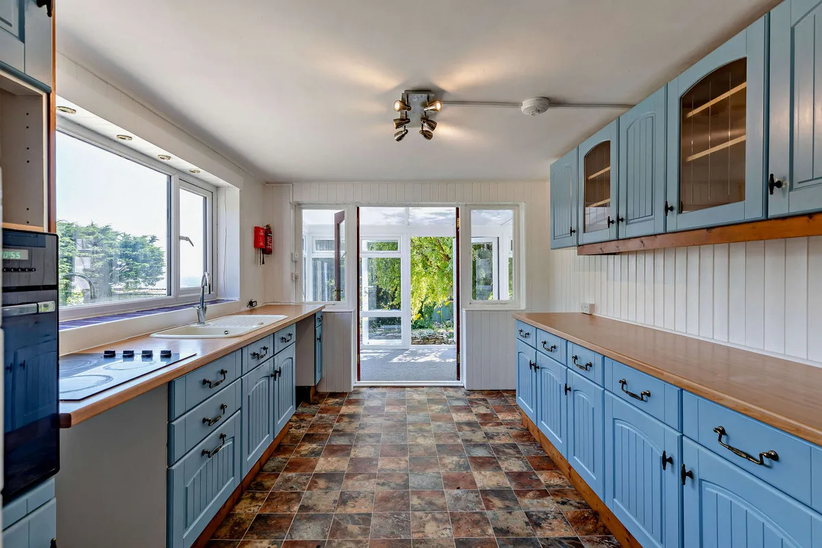 Roman Road, Weston-super-mare, BS24, photo 2