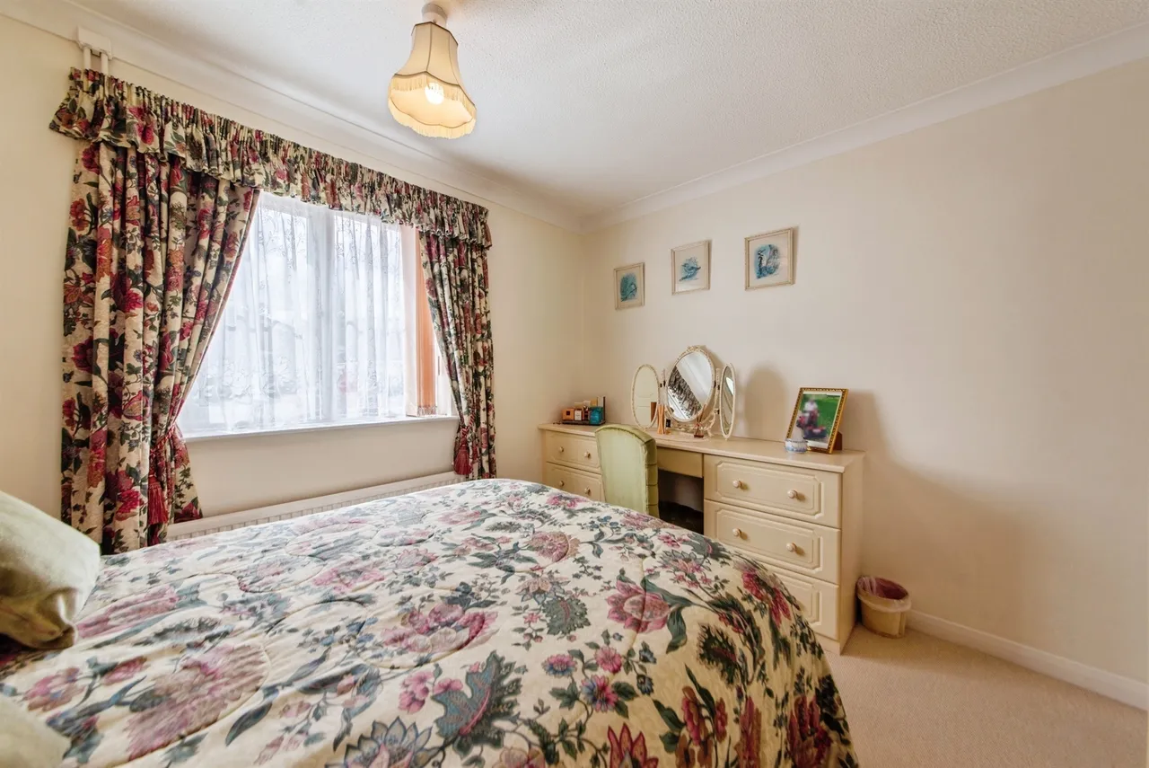 Larch Close, Bourne, PE10, photo 7