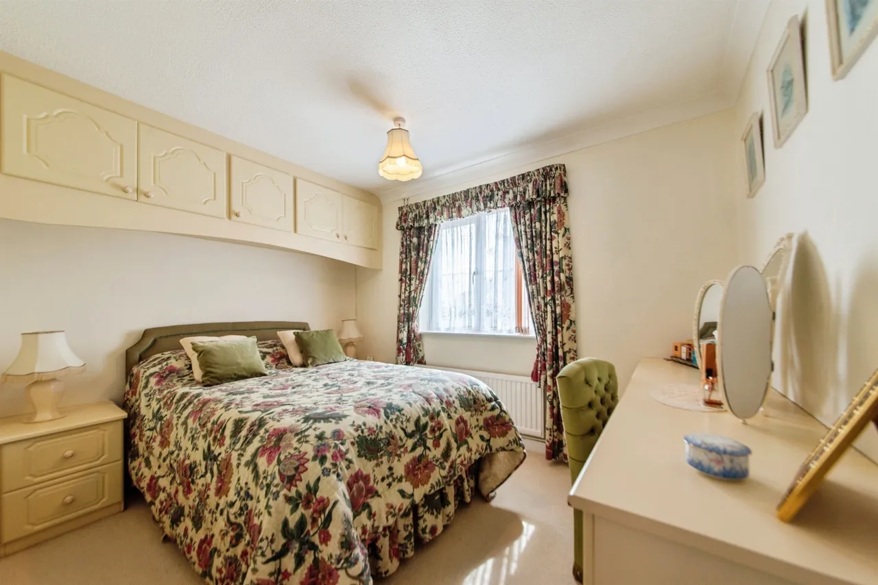 Larch Close, Bourne, PE10, photo 20
