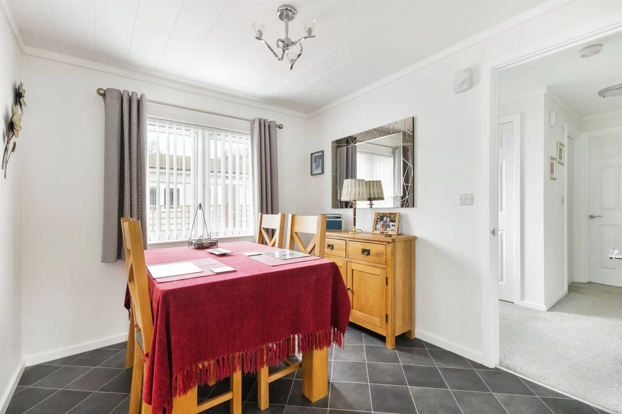 Appletree Close, Attleborough, photo 7