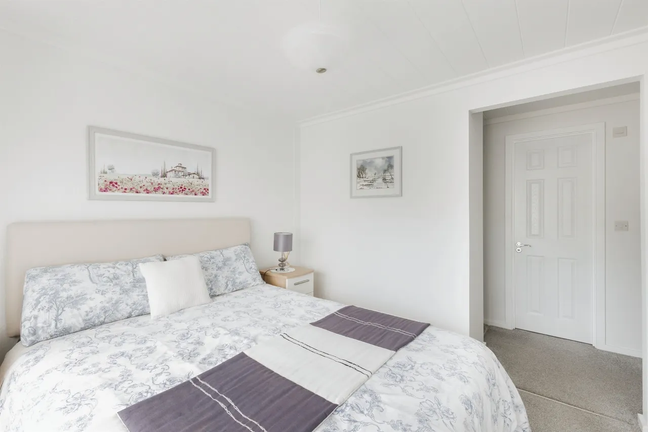 Appletree Close, Attleborough, photo 10