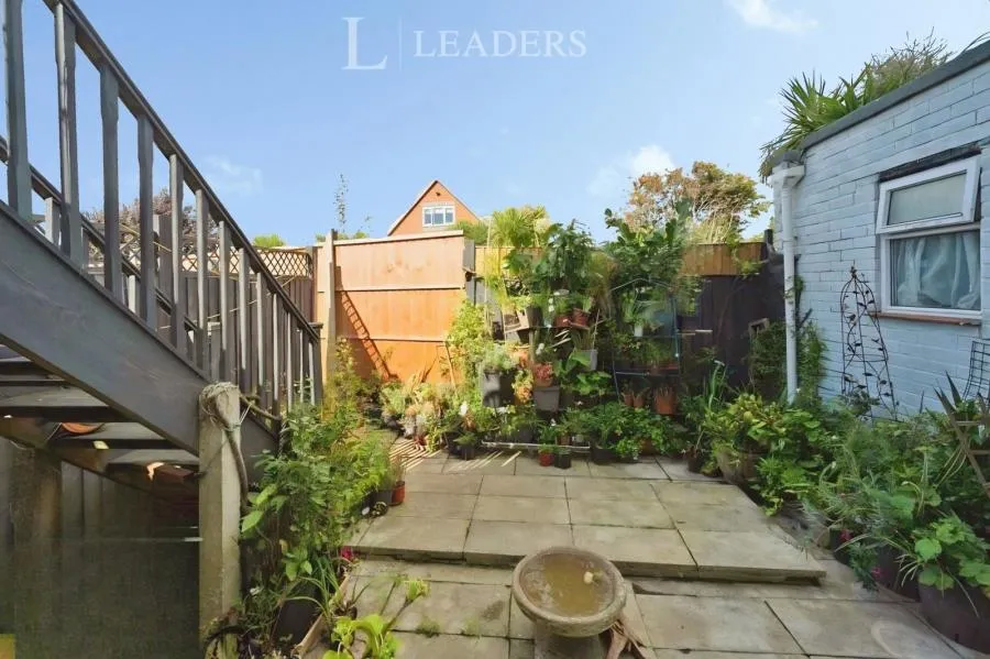 Sandy Beach Estate, Hayling Island, PO11, photo 12