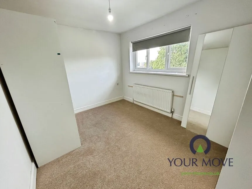 Wood Street, Barnsley, S70, photo 12