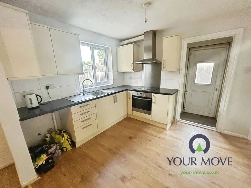 Wood Street, Barnsley, S70, photo 6