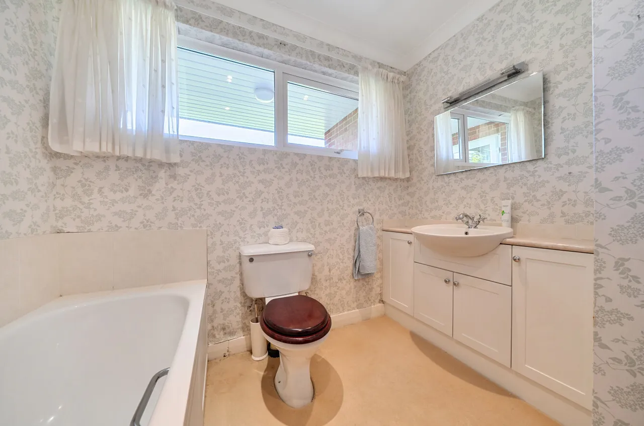 Bedfield Lane, Headbourne Worthy, SO23, photo 8