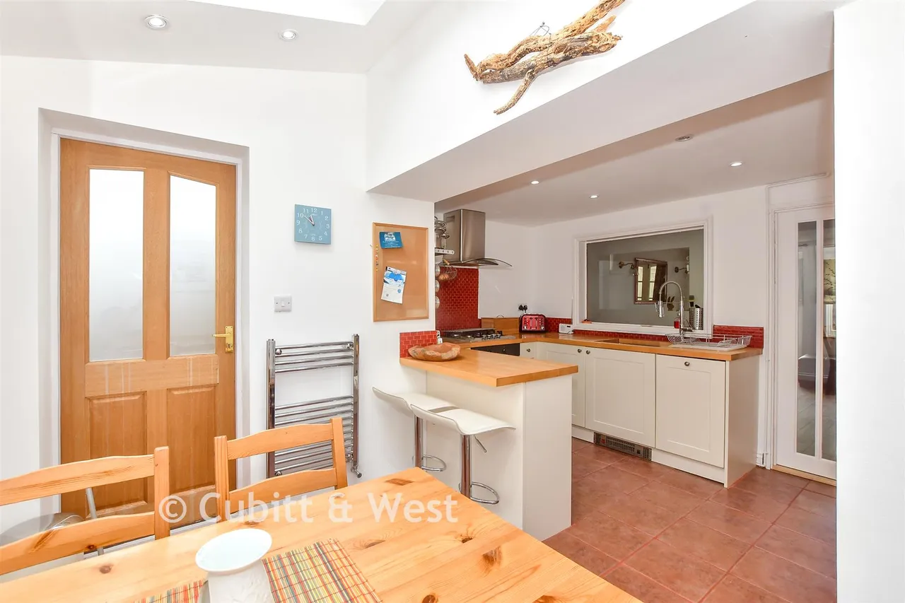 Lumley Road, Emsworth, PO10, photo 6
