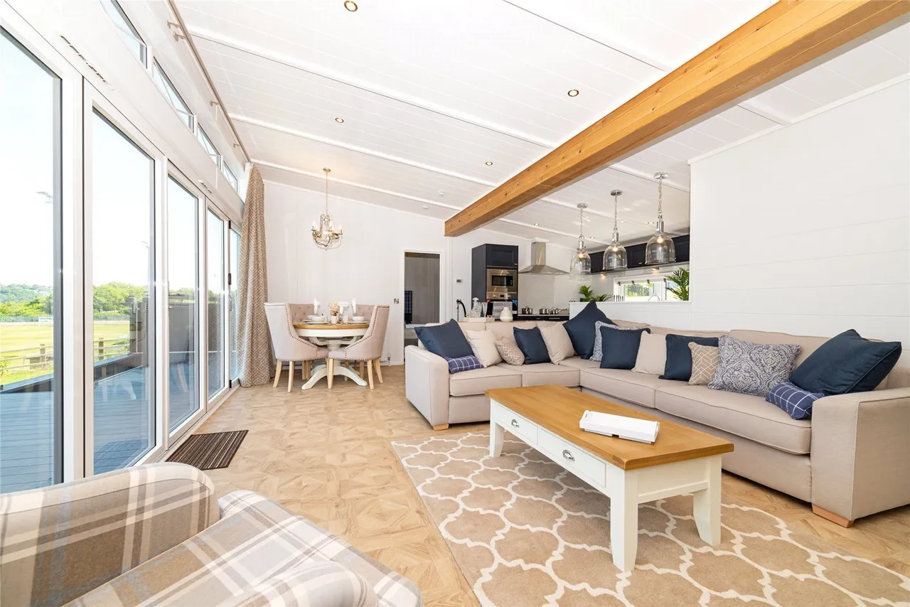 The Straits Luxury Lodge Park, Holyhe, photo 6