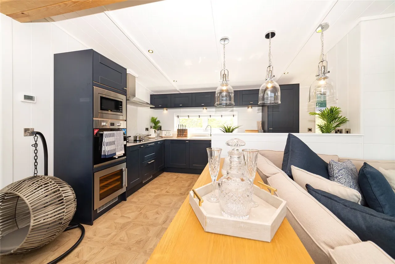 The Straits Luxury Lodge Park, Holyhe, photo 12
