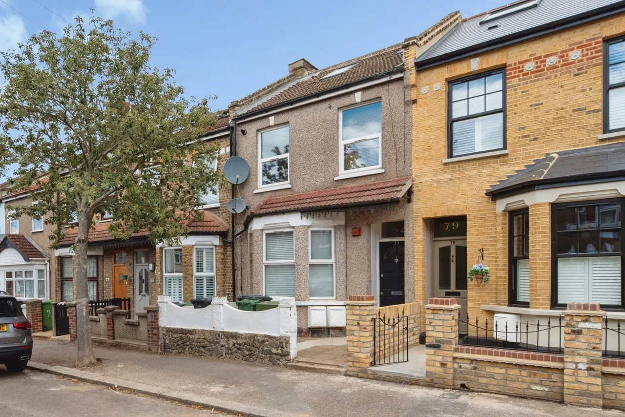 1 bed flat for sale — Somers Road, Walthamstow, E17