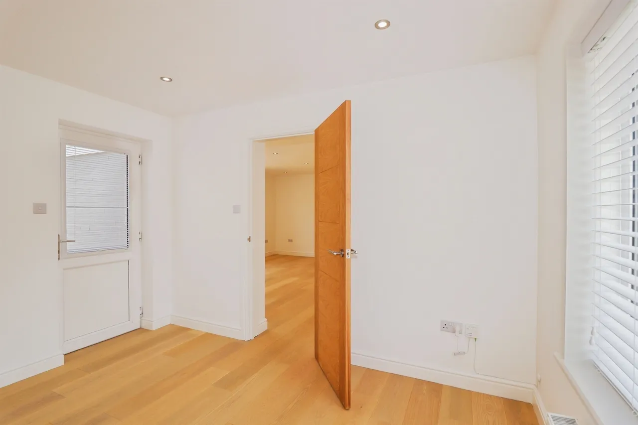 Admirals Way, THETFORD, photo 7